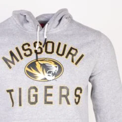Vintage 'Missouri Tigers' Nike Hooded Sweatshirt 6 Vintage 'Missouri Tigers' Nike Hooded Sweatshirt -Vintages Shop IMG 0388 0304476e 2542 4802 b8d6 a55d918bbc69