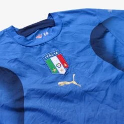 Italy Football Shirt -Vintages Shop IMG 0839 cut 6640502b d707 4cbe a33d 0e7a2e7876c8