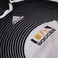 Adidas Football Shirt -Vintages Shop IMG 1574 cut 9c22fff5 c2f7 4c33 9da8 204627d439b6