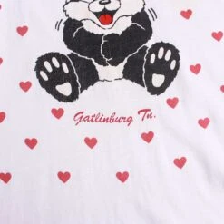 Vintage 'Gatlinburg TN' T-Shirt -Vintages Shop IMG 2154 c20a576e 6456 41e8 9a2b e8ba3355c324