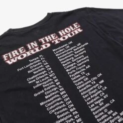 Vintage 'Blackberry Smoke' T-shirt -Vintages Shop IMG 2976 cut 8ff146c8 9bc8 4d49 aa94 84953881037b