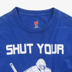 Vintage 'Five Hole' T-shirt -Vintages Shop IMG 5713 cut e608cf23 0723 4c41 95d9 b268dd2837ee