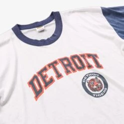 Vintage 'Detroit Tigers' T-shirt -Vintages Shop IMG 5869 cut 5097ecf7 dd58 433e 9964 7d52a268a030