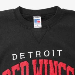 Russell Athletic 'Detroit Red Wings' Sweatshirt 7 Russell Athletic 'Detroit Red Wings' Sweatshirt -Vintages Shop IMG 7087 cut 60938efa ef7e 4fe7 ae37 6f1fb666f0e6