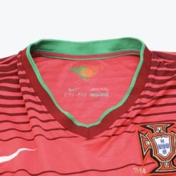 Portugal Football Shirt -Vintages Shop SHOP 434 cut